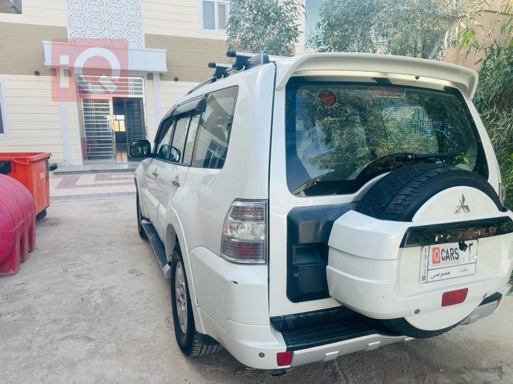 ميتسوبيشي باجيرو